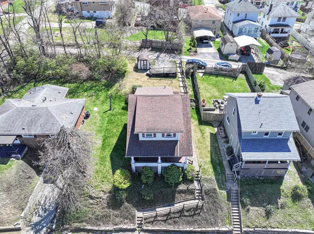 814 N 2nd St, Jeannette, PA 15644 - MLS 1766357 - Coldwell Banker