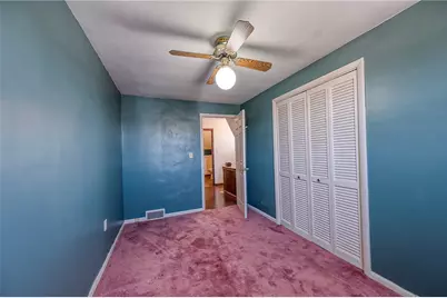 814 N 2nd St, Jeannette, PA 15644 - Photo 16
