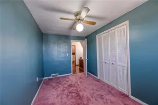 814 N 2nd St, Jeannette, PA 15644 - Photo 16