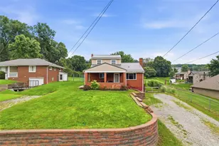 561 Burgley Ave, Lower Burrell, PA 15068 - Photo 4