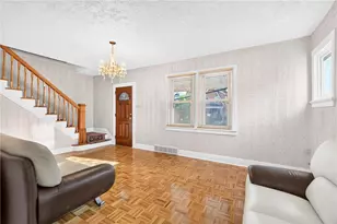 842 Greenfield Ave, Pittsburgh, PA 15217 - Photo 10