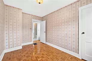 842 Greenfield Ave, Pittsburgh, PA 15217 - Photo 22