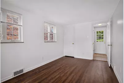 815 Country Club Dr, Pittsburgh, PA 15228 - Photo 20