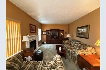 121 Robinson Dr, Pittsburgh, PA 15236 - Photo 10