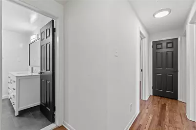 4778 S Emblem Dr, Pittsburgh, PA 15236 - Photo 10