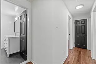 4778 S Emblem Dr, Pittsburgh, PA 15236 - Photo 10