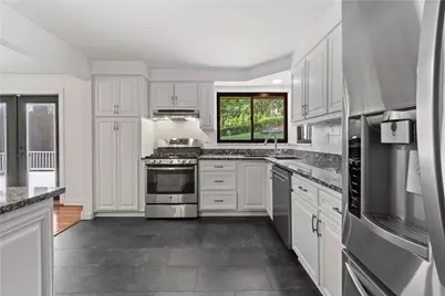 4778 S Emblem Dr, Pittsburgh, PA 15236 - Photo 8