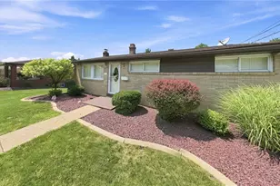 13581 St Clair Dr, North Huntingdon, PA 15642 - Photo 2