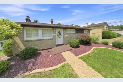 13581 St Clair Dr, North Huntingdon, PA 15642 - Photo 2