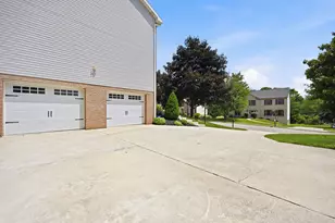 405 Auburn Dr, Cranberry Township, PA 16066 - Photo 34