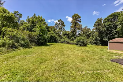 220 Porter Drive, North Huntingdon, PA 15642 - Photo 4