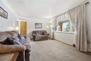 128 8th Ave, West Mifflin, PA 15122 - Photo 8