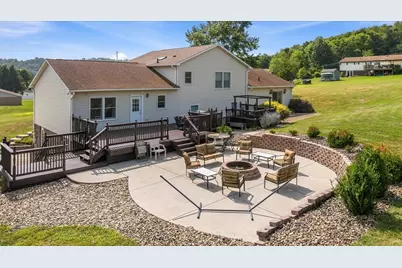 101 Charles Ln, Evans City, PA 16033 - Photo 4