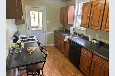 2710 Philadelphia Ave, Pittsburgh, PA 15216 - Photo 16