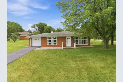402 Pierce St, Unity Township, PA 15650 - Photo 2