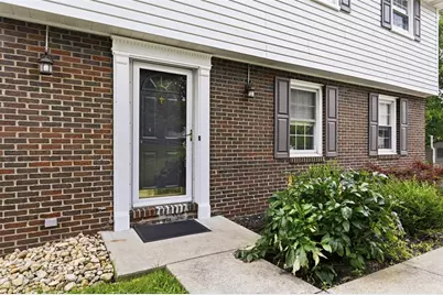 1446 Balsam Dr, Pittsburgh, PA 15101 - Photo 2