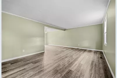 1446 Balsam Dr, Pittsburgh, PA 15101 - Photo 4