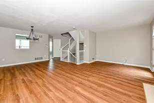 229 Hillvue Dr, Seven Fields Boro, PA 16046 - Photo 6