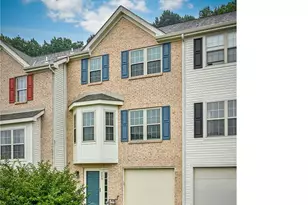 229 Hillvue Dr, Seven Fields Boro, PA 16046 - Photo 1