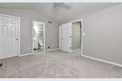 229 Hillvue Dr, Seven Fields Boro, PA 16046 - Photo 12