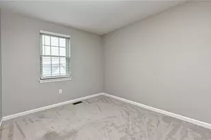229 Hillvue Dr, Seven Fields Boro, PA 16046 - Photo 16