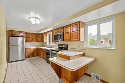 1410 Romano Drive, Bridgeville, PA 15017 - Photo 10