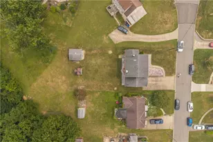 1410 Romano Dr, Bridgeville, PA 15017 - Photo 38