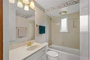 1410 Romano Dr, Bridgeville, PA 15017 - Photo 14