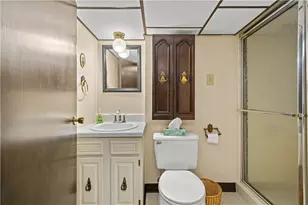 1410 Romano Dr, Bridgeville, PA 15017 - Photo 26