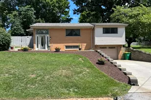 140 Autumn Dr, Twp of But SE, PA 16001 - Photo 1