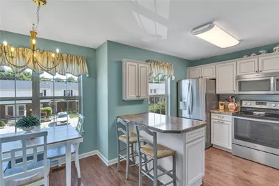116 Hillvue Dr, Seven Fields Boro, PA 16046 - Photo 4