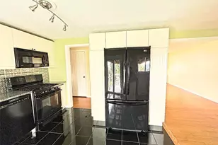 133 Elbrook Dr, Harrison Township, PA 15065 - Photo 10