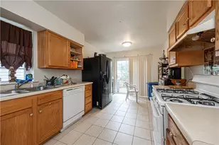 7245 Finance St, Homewood Brushton, PA 15208 - Photo 12