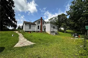 648 Old Hickory Ridge Rd, Chartiers, PA 15301 - Photo 1