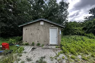 648 Old Hickory Ridge Rd, Chartiers, PA 15301 - Photo 4