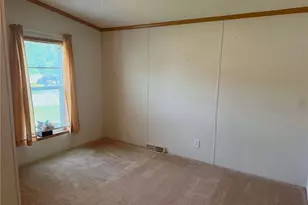 127 Marylynn Ln, Adams Township, PA 16059 - Photo 18