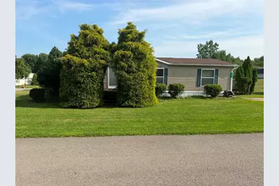 127 Mary Lynn Ln, Adams Township, PA 16059 - Photo 2