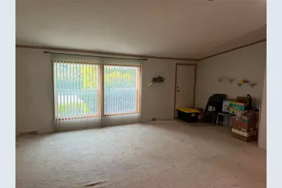 127 Mary Lynn Ln, Adams Township, PA 16059 - Photo 6