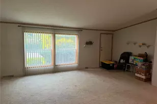 127 Marylynn Ln, Adams Township, PA 16059 - Photo 6