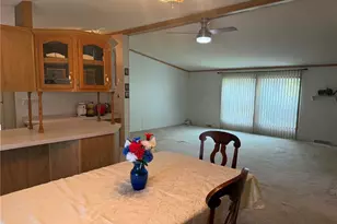 127 Marylynn Ln, Adams Township, PA 16059 - Photo 12