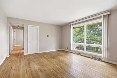 1825 Dixon Way, Patterson Township, PA 15010 - Photo 16