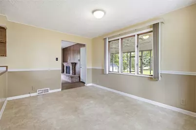 1825 Dixon Way, Patterson Township, PA 15010 - Photo 8