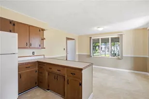 1825 Dixon Way, Patterson Township, PA 15010 - Photo 12