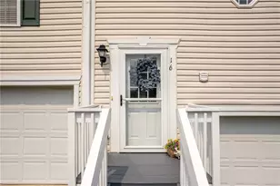 16 Cinque Terra Pl, Finleyville, PA 15332 - Photo 4