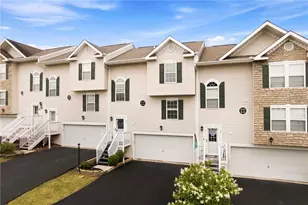 16 Cinque Terra Pl, Finleyville, PA 15332 - Photo 2