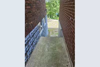 713 Hazelwood Ave, Pittsburgh, PA 15217 - Photo 28