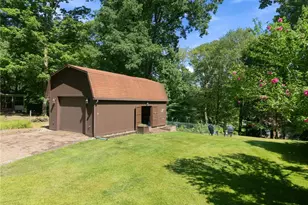 109 Deerfield Rd, Ligonier Township, PA 15658 - Photo 2