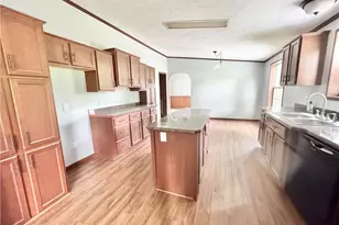 955 S Bridge Rd, South Franklin, PA 15329 - Photo 10