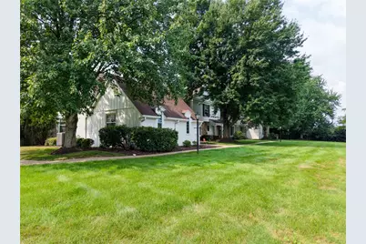 1770 Foxcroft Ln #201, Pittsburgh, PA 15101 - Photo 2