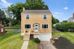 1145 Balmoral Dr, Pittsburgh, PA 15237 - Photo 2